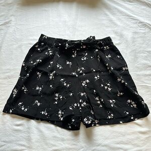 Dynamite Floral Shorts